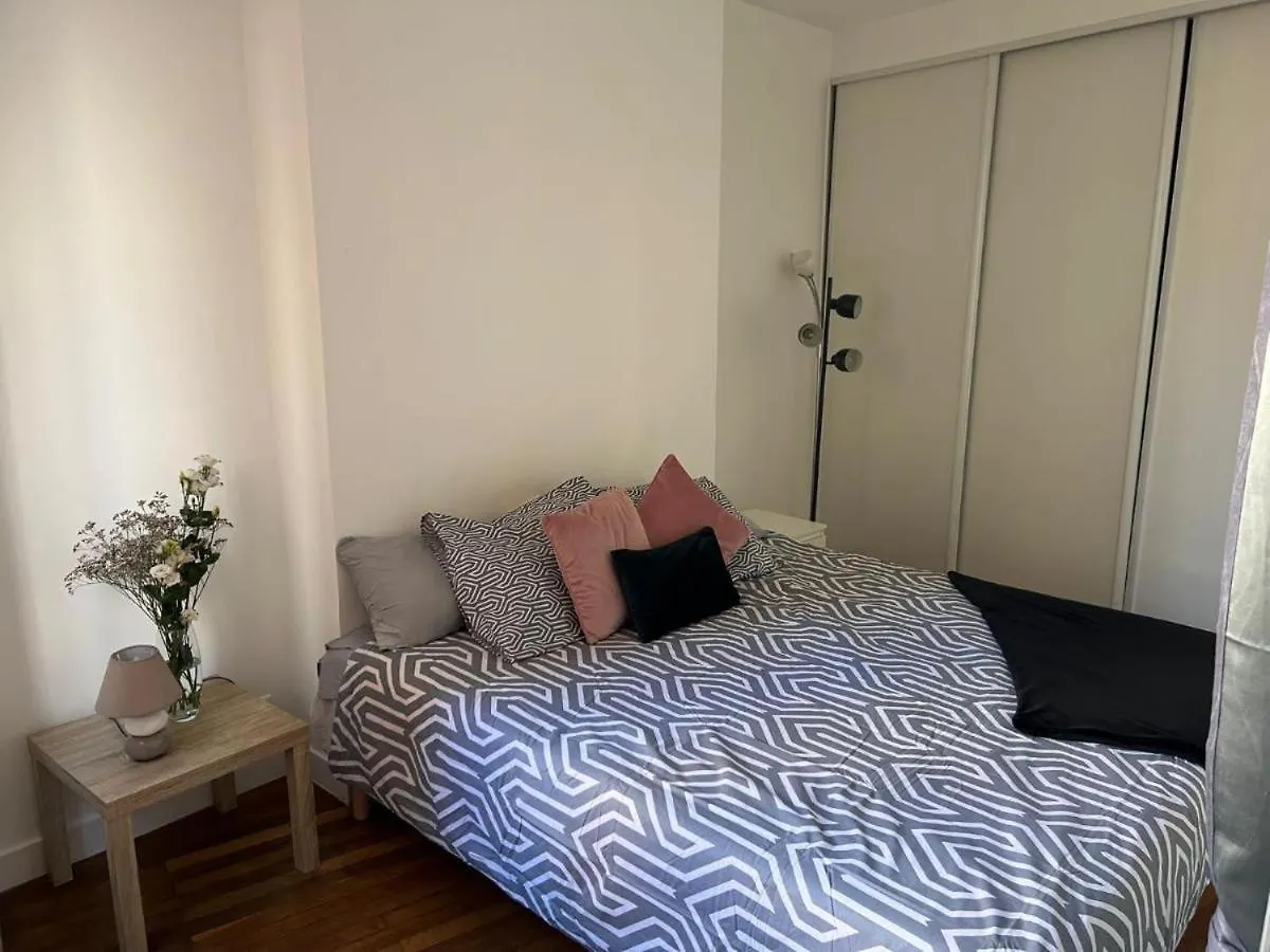 Cosy Haven Paris 14 Apartment